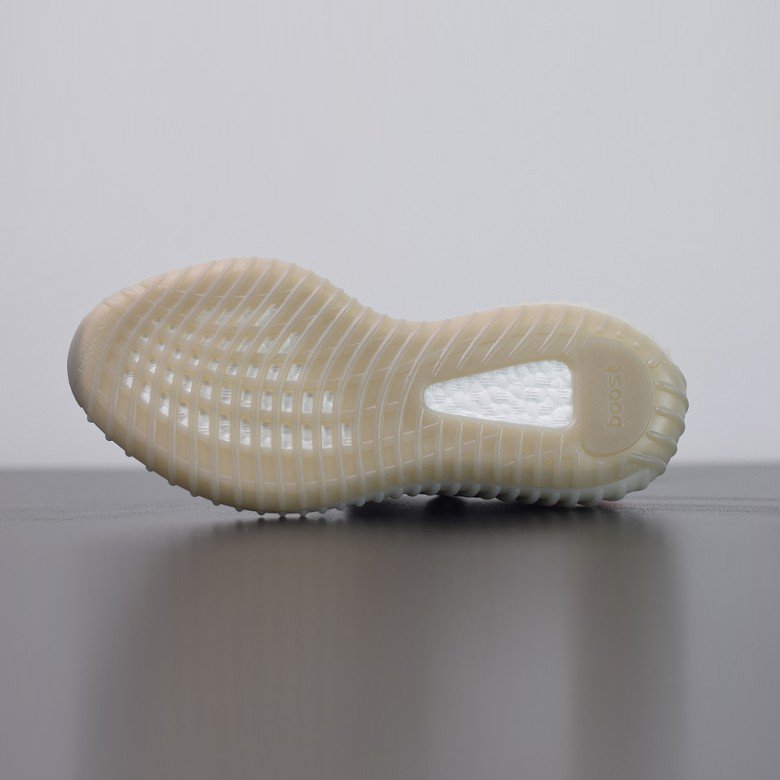 Yeezy 350 V2 Tail Light None Reflective FX9017