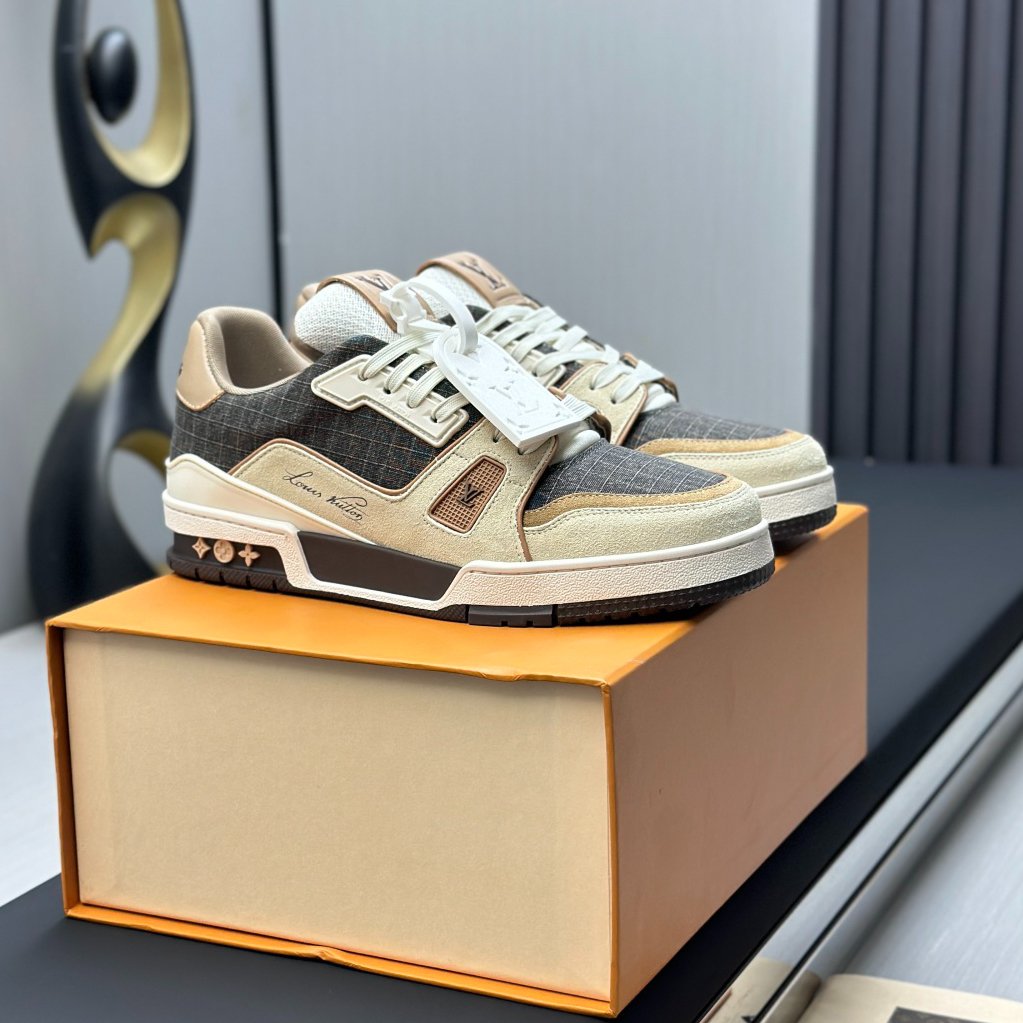 Louis Vuitton 2025 Spring/Summer Men's TRAINER Sneakers 1AHTFH
