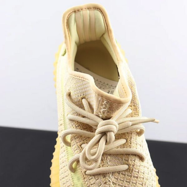Yeezy Boost 350 V2 Antlia jogging shoes
