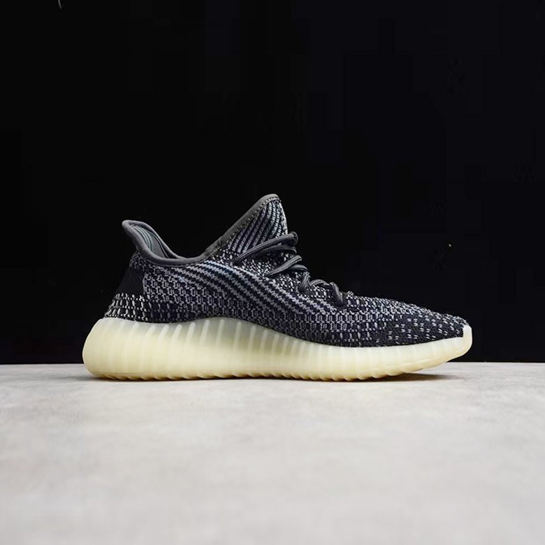 Yeezy Boost 350 v2 Black Angel Pure Black Running