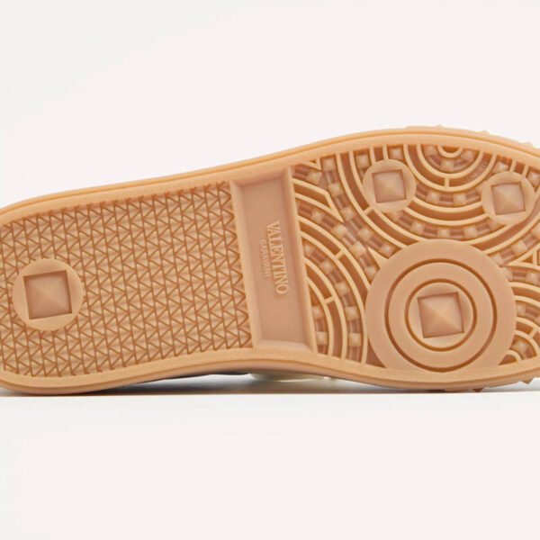 Valentino Garavani Upvillage low top sneaker in crust leather and nylon