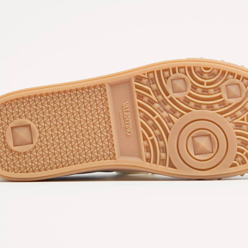 Valentino Garavani Upvillage low top sneaker in crust leather and nylon