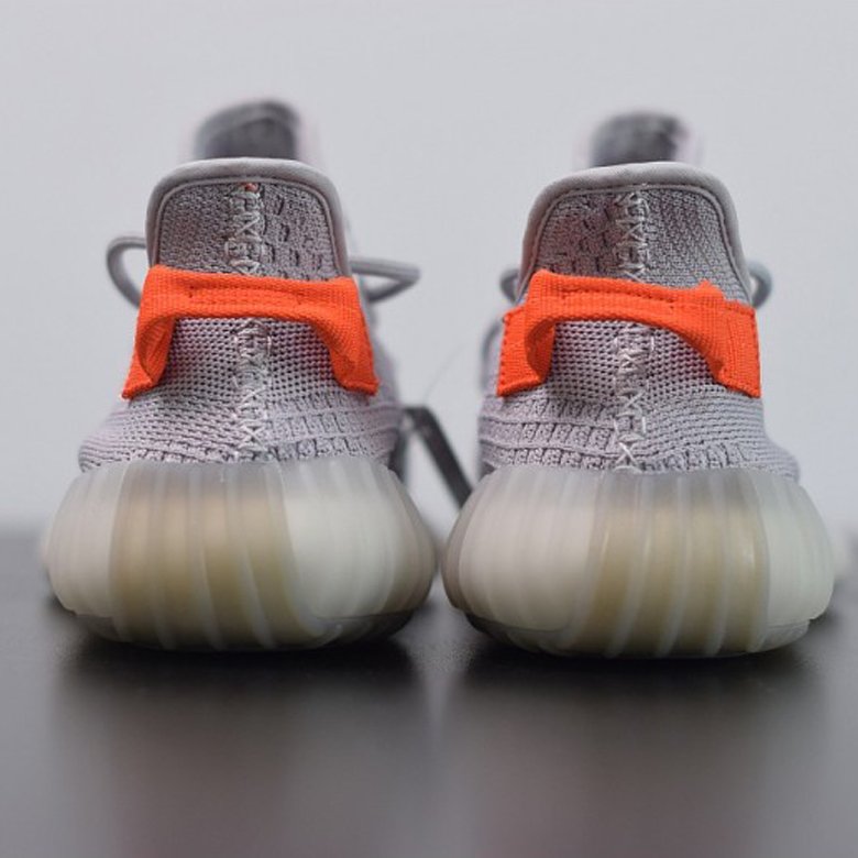 Yeezy 350 V2 Tail Light None Reflective FX9017