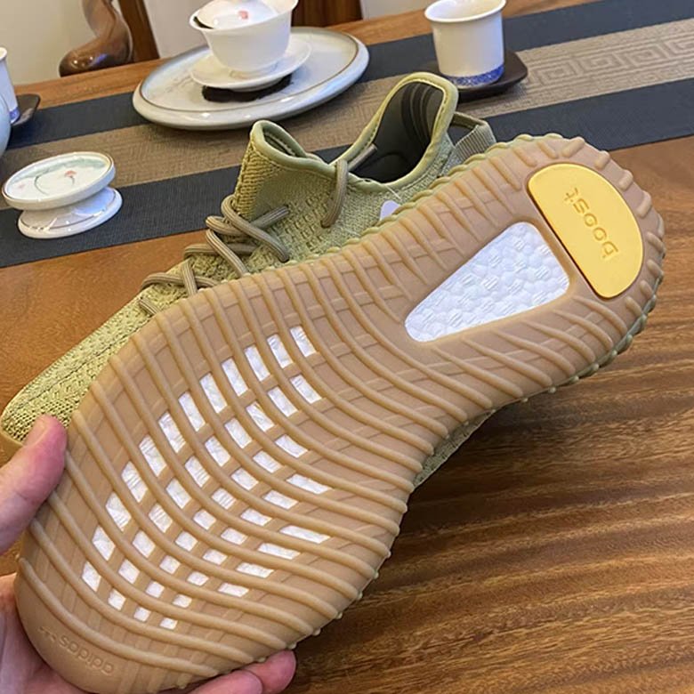 Yeezy Boost 350 V2 Sulfur