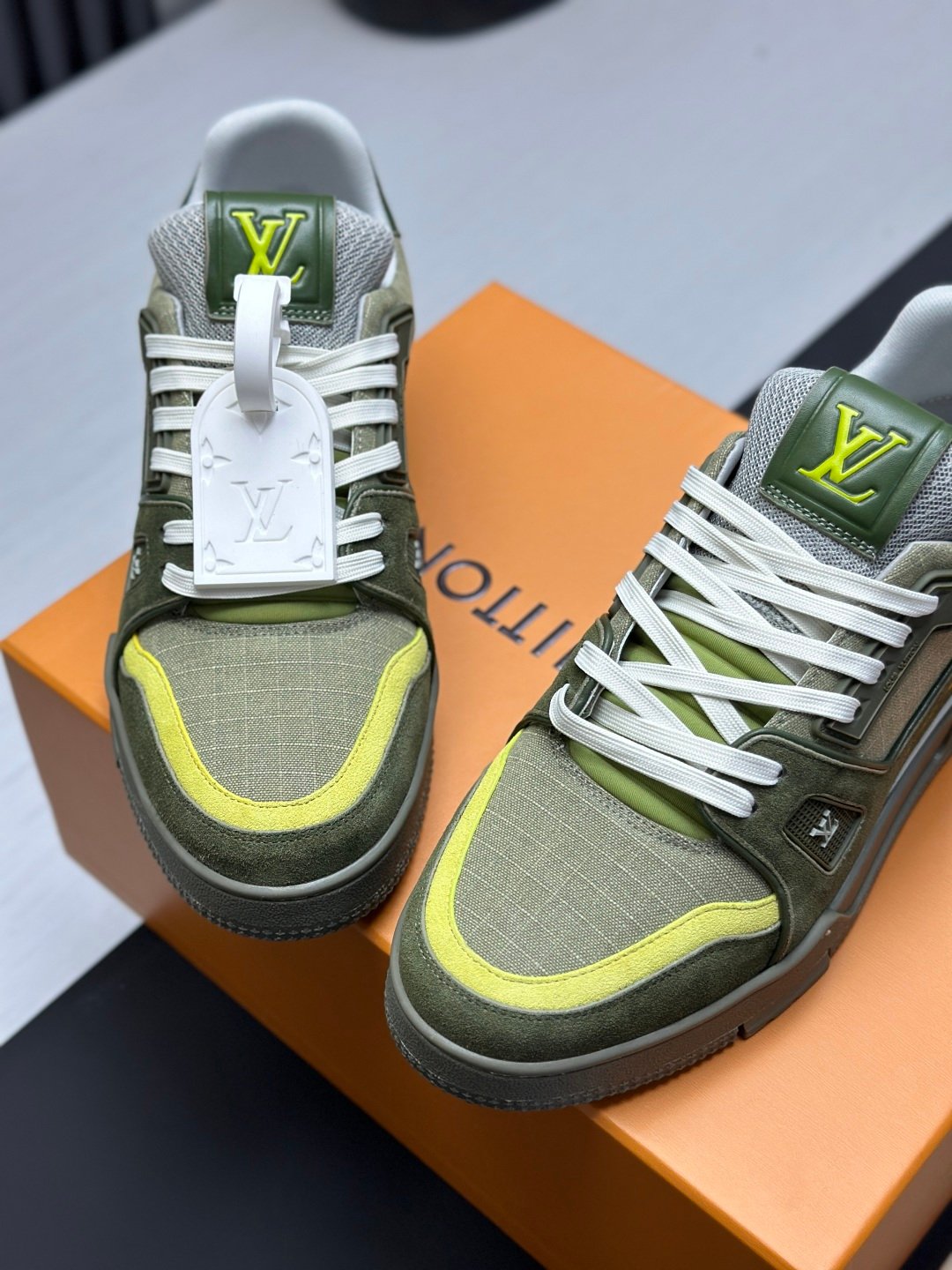 Louis Vuitton 2025 Spring/Summer Men's TRAINER Sneakers 1AHTG7