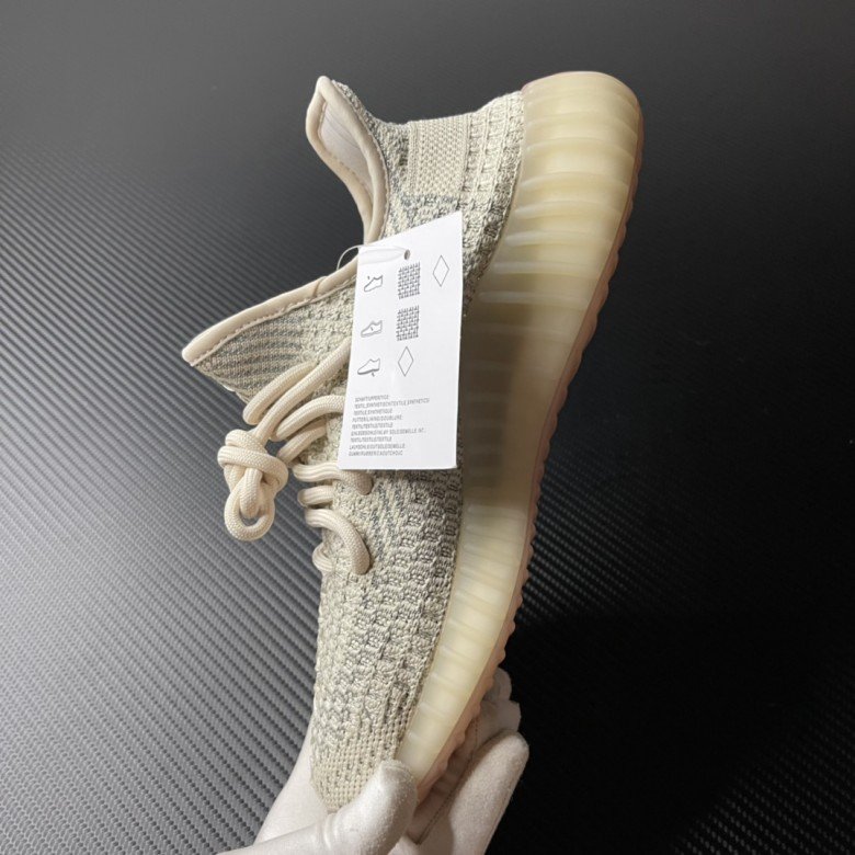 YEEZY BOOST350V2“CLOUDWHITE”