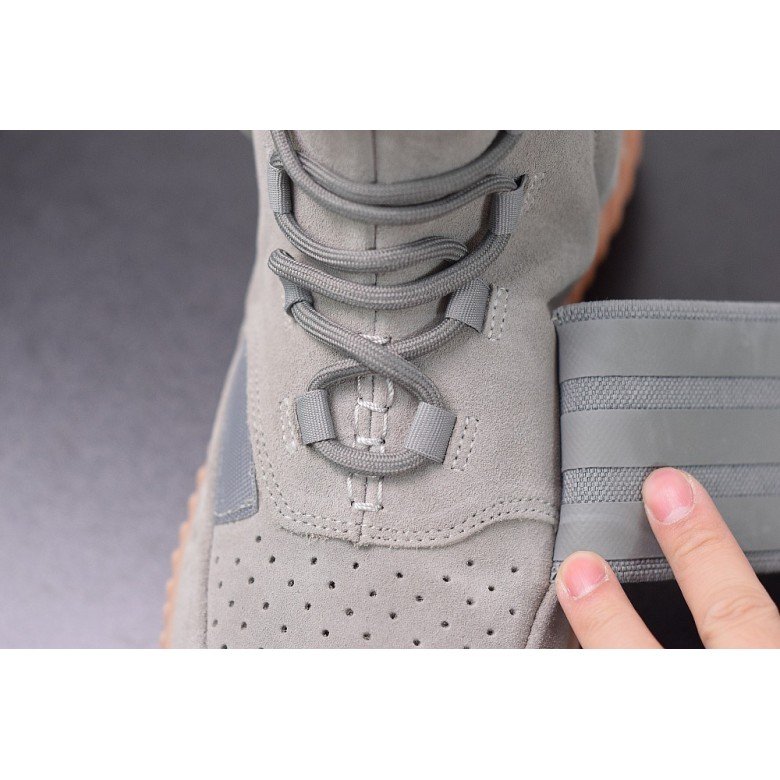 Adidas Yeezy Boost 750 Gum Grey/Glow Sole