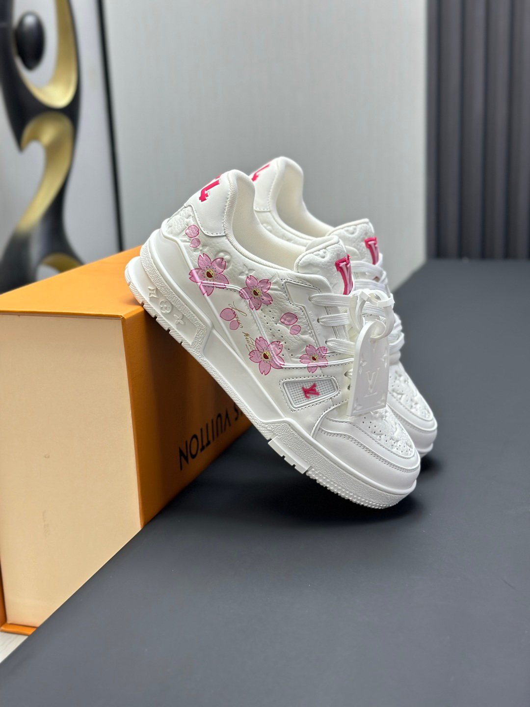 Takashi Murakami x LOUIS VUITTON Trainer
