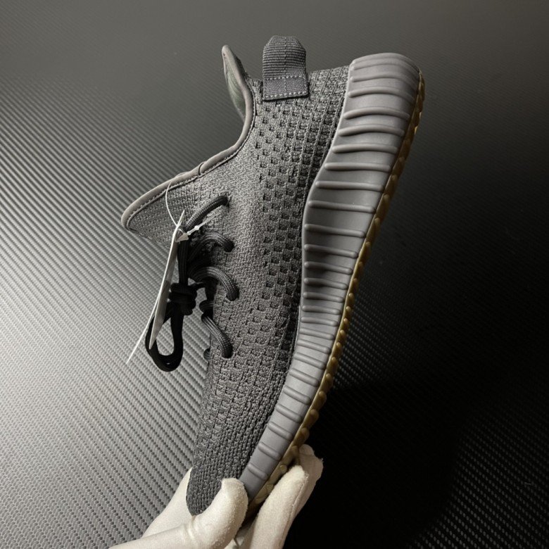 Adidas Yeezy Boost 350 V2 Onyx