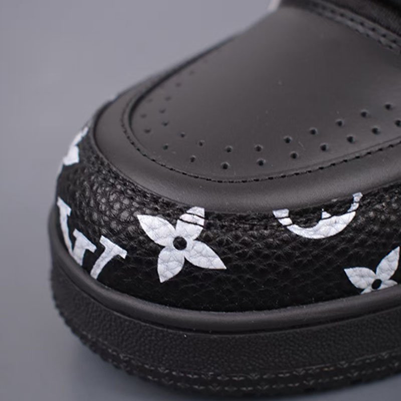 Louis Vuitton 1AHTO6 LV Trainer