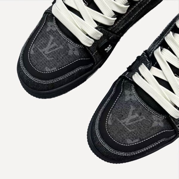LV Trainer Sneaker 1AHTJJ White