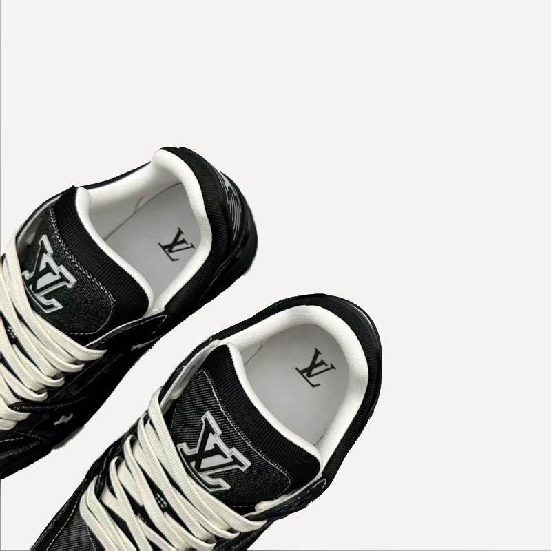 LV Trainer Sneaker 1AHTJJ White