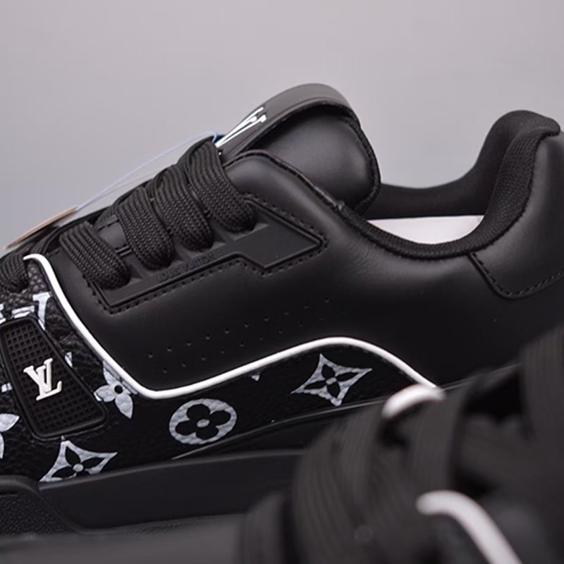 Louis Vuitton 1AHTO6 LV Trainer