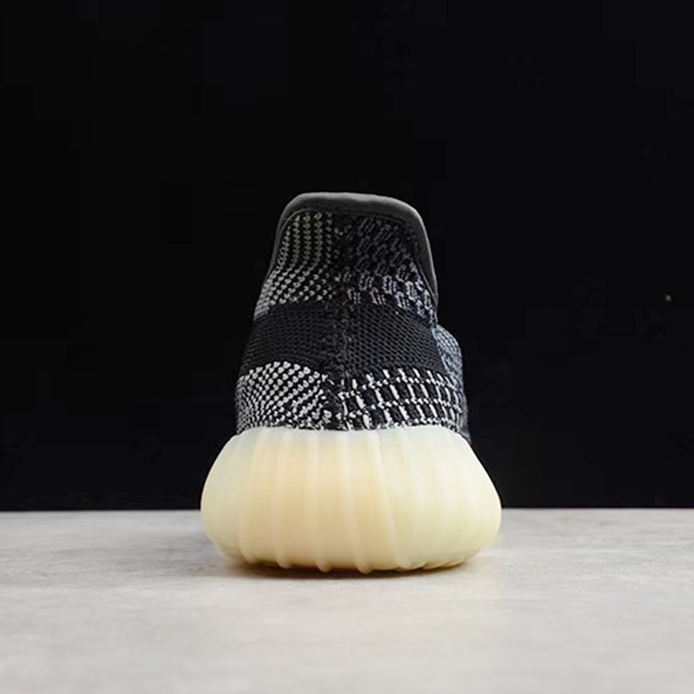 Yeezy Boost 350 v2 Black Angel Pure Black Running