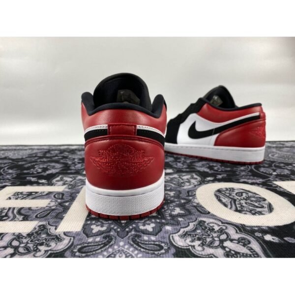 Air Jordan 1 Low OG Black Toe 2023