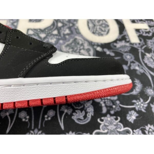 Air Jordan 1 Low OG Black Toe 2023