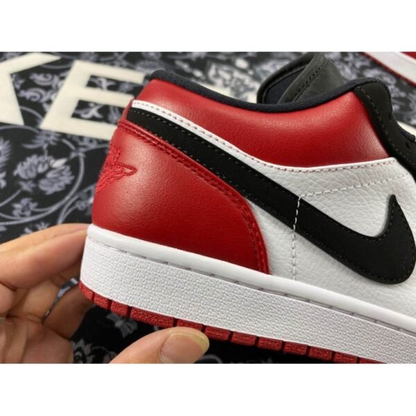 Air Jordan 1 Low OG Black Toe 2023