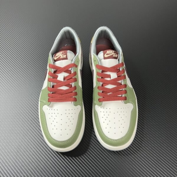 Air Jordan 1 Low OG “Year Of The Dragon ” 2024