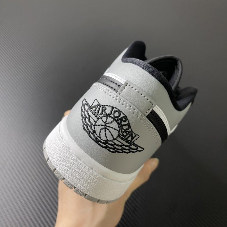 Air Jordan 1 Low Shattered Backboard 2019