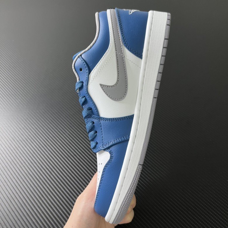 Air Jordan 1 Low True Blue