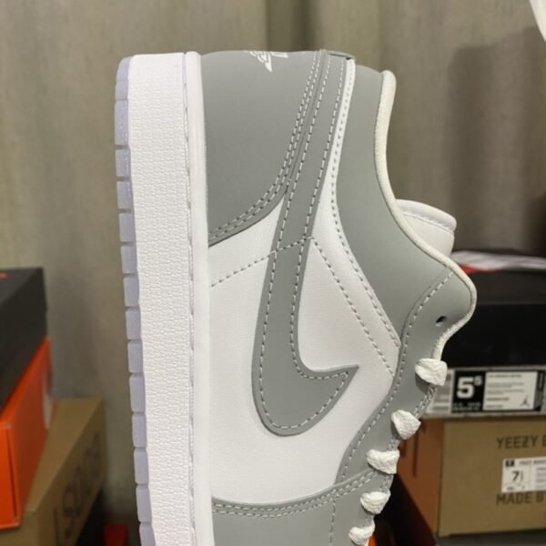 Air Jordan 1 Low White Wolf Grey 2021