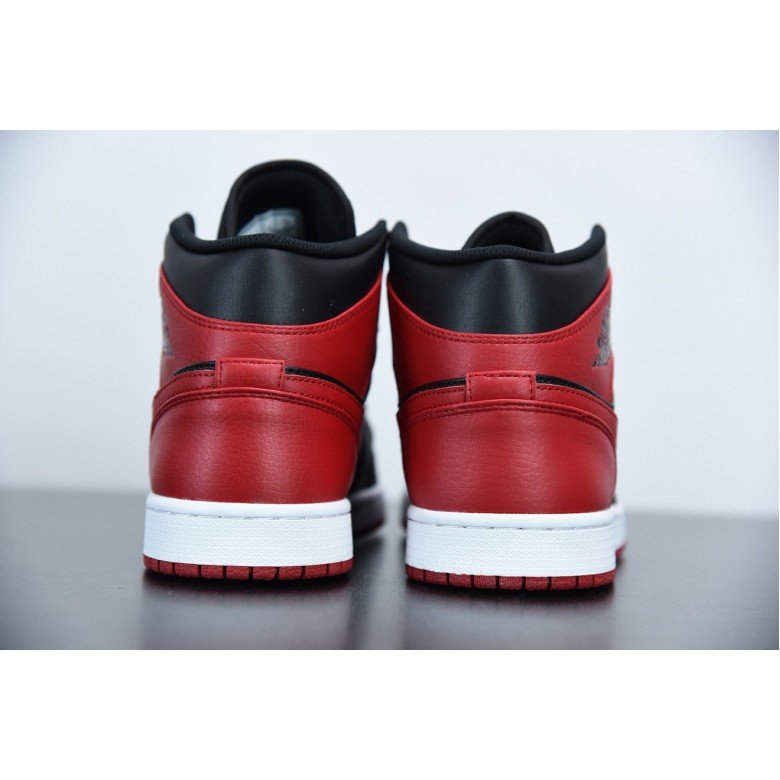 Air Jordan 1 OG Black Toe 2016