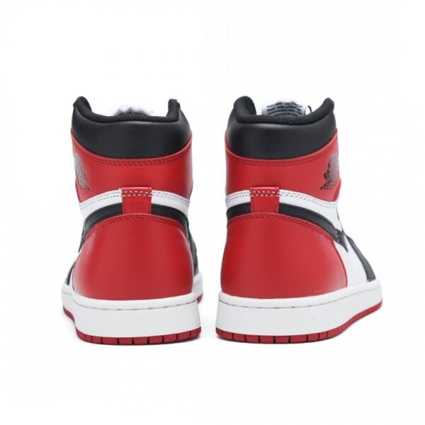 Air Jordan 1 Retro Black Toe 2013 (GS)