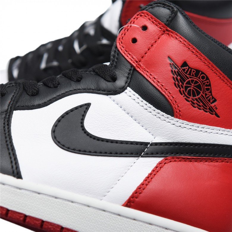Air Jordan 1 Retro Black Toe 2013 (GS)