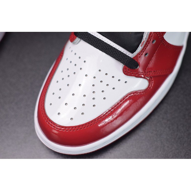 Air Jordan 1 Retro Fearless 2019