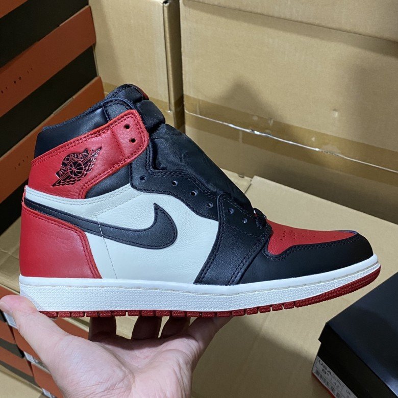 Air Jordan 1 Retro High Bred Toe (GS)