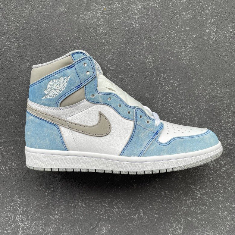 Air Jordan 1 Retro High OG GS Hyper Royal