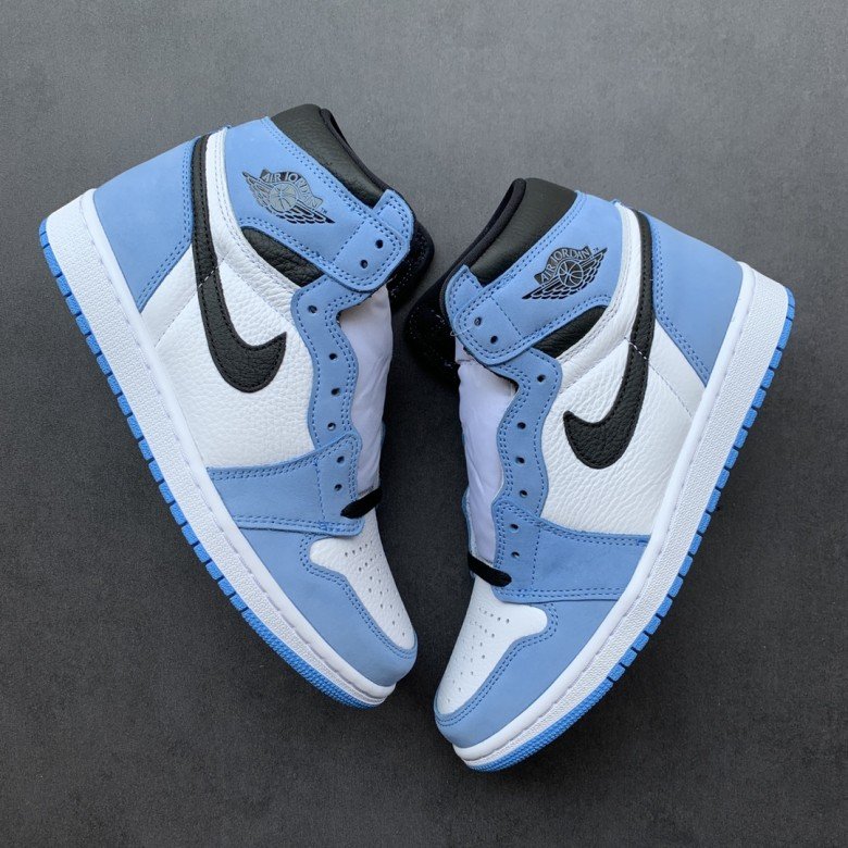 Air Jordan 1 Retro High OG GS University Blue