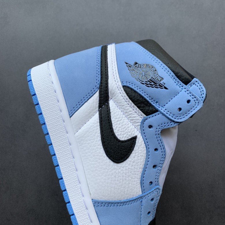 Air Jordan 1 Retro High OG GS University Blue