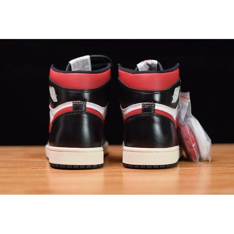 Air Jordan 1 Retro High OG Gym Red 555088-061