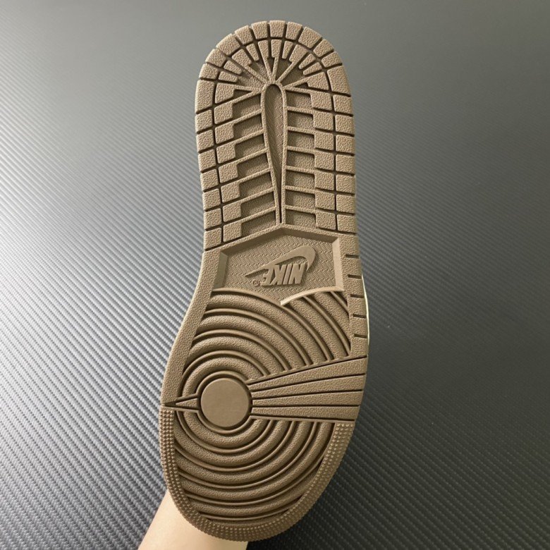 Air Jordan 1 Retro High OG Palomino
