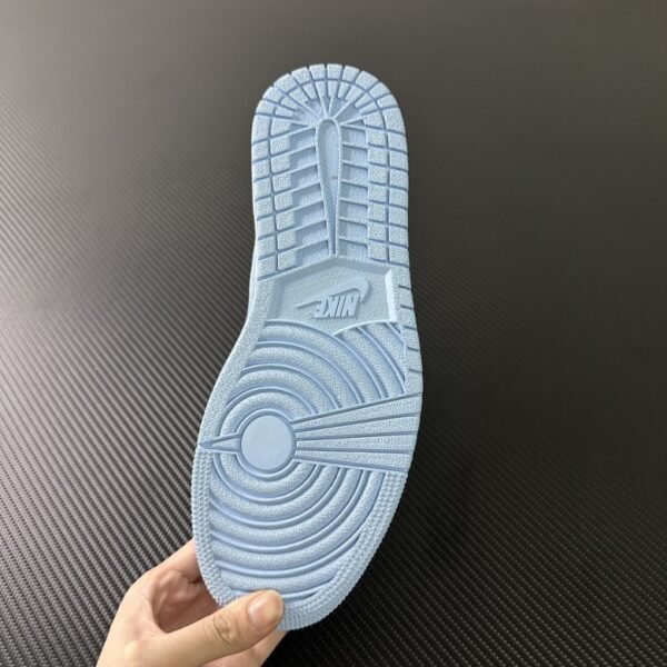 Air Jordan 1 Retro Low White Ice Blue DC0774-141