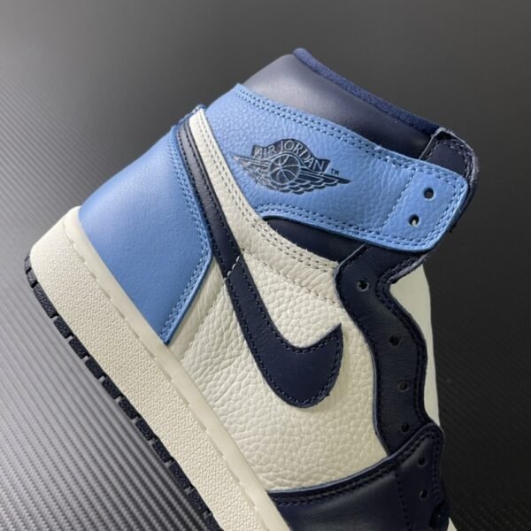 Air Jordan 1 Retro Obsidian