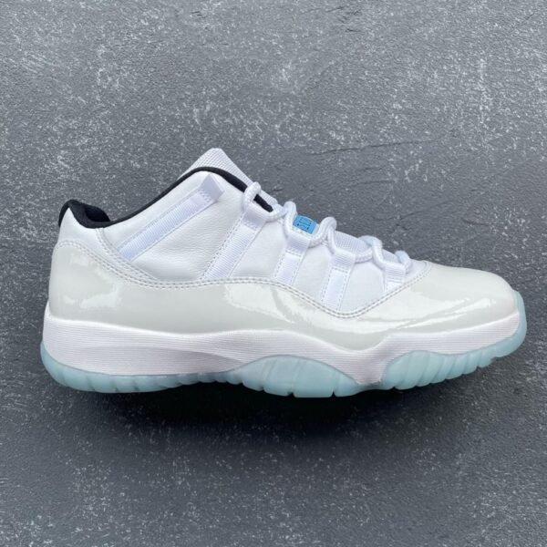 Air Jordan 11 Low “Legend Blue” 580521-139