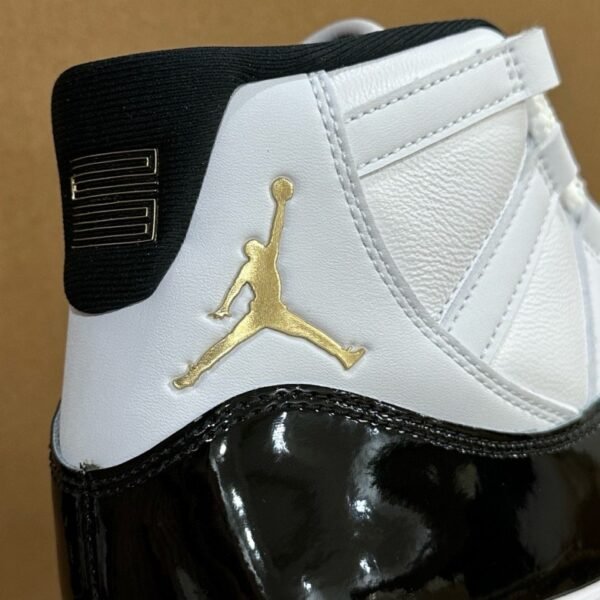 Air Jordan 11 Retro Concord 2018