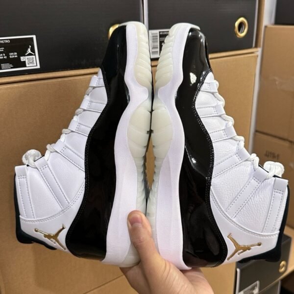 Air Jordan 11 Retro Concord 2018