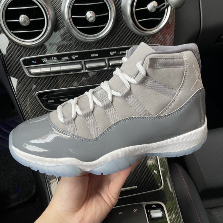 Air Jordan 11 Retro Cool Grey 2021