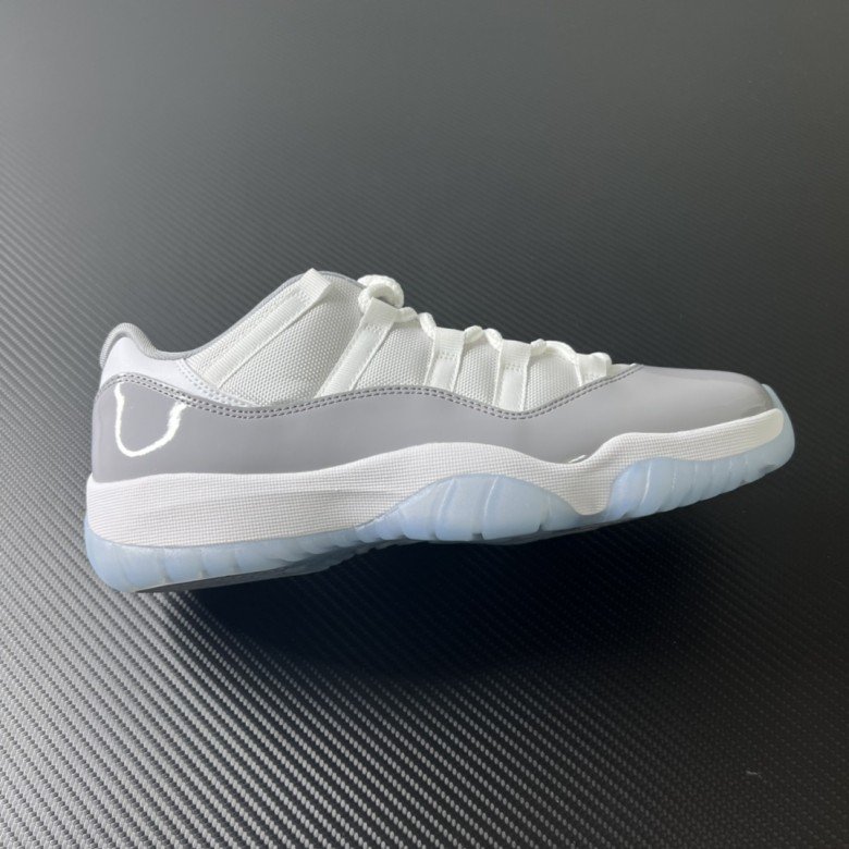Air Jordan 11 Retro Low Cement Grey 2023
