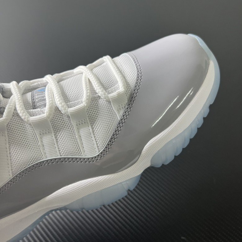 Air Jordan 11 Retro Low Cement Grey 2023