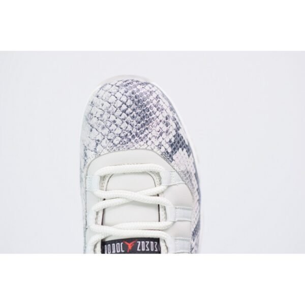 Air Jordan 11 Retro Low Snakeskin Light Bone