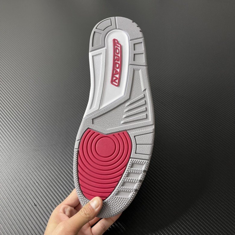 Air Jordan 3 Cardinal Red 2022