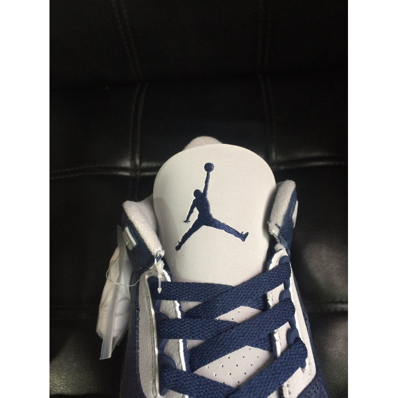 Air Jordan 3 Georgetown/Midnight Navy 2021