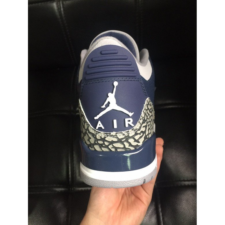 Air Jordan 3 Georgetown/Midnight Navy 2021