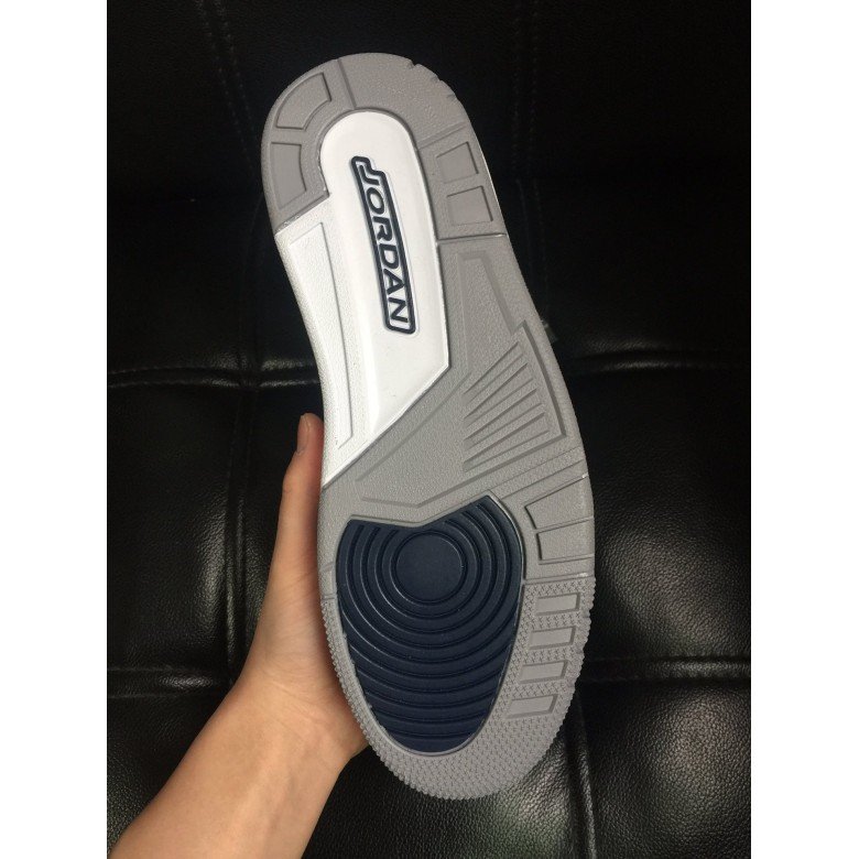 Air Jordan 3 Georgetown/Midnight Navy 2021