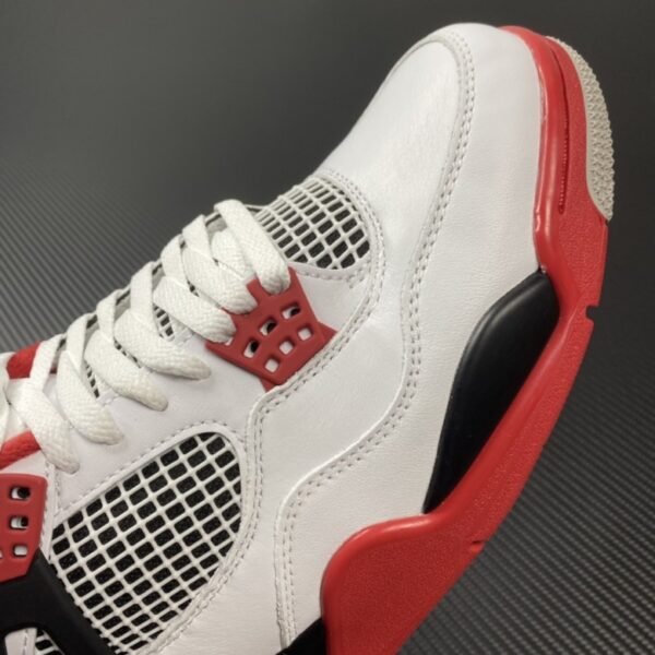Air Jordan 4 Retro OG GS Fire Red 2020