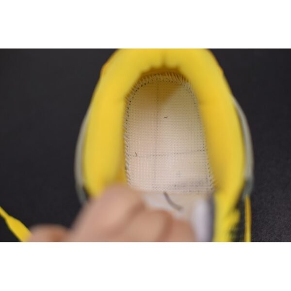 Air Jordan 4 Retro GS Lightning 2021